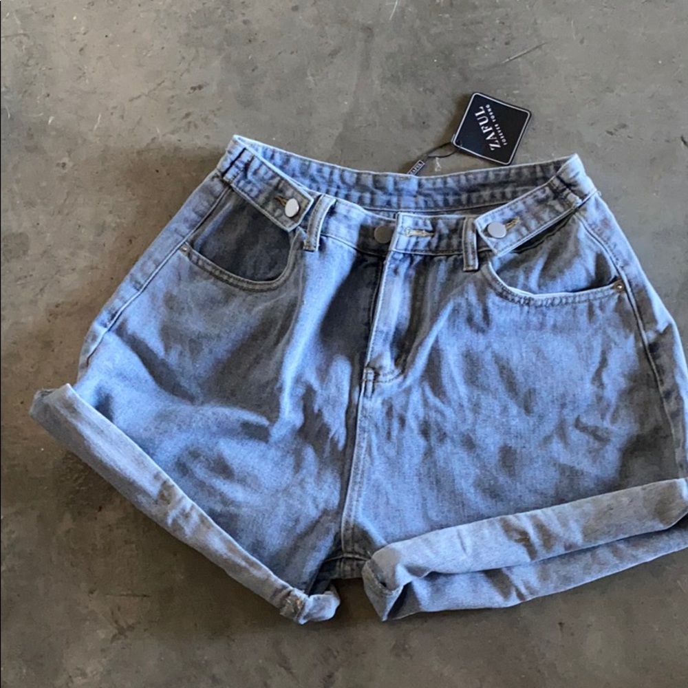 90s Vintage Style Shorts